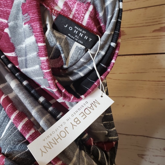 Made By Johnny NWT PINK Printed Turtleneck - Picture 7 of 7